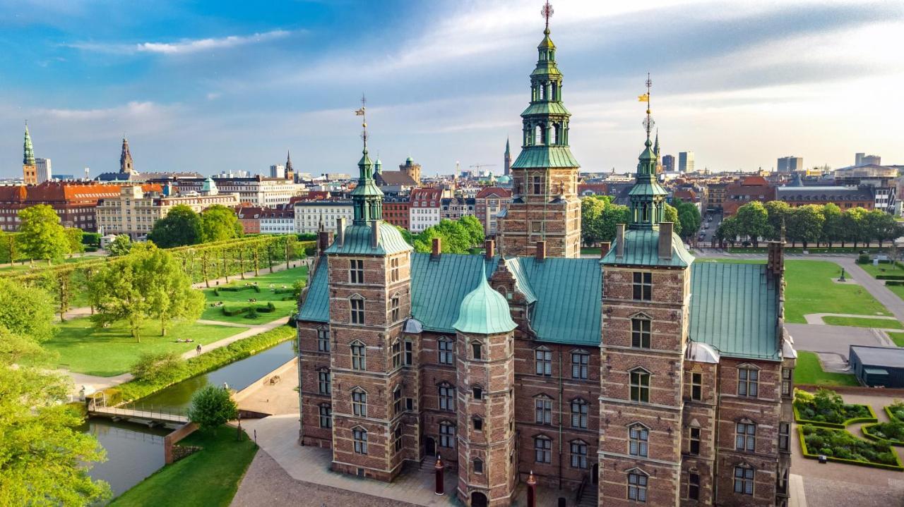 Lovely 3br Manor 5 Min From Tivoli Gardens * København